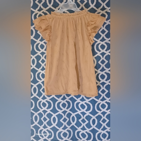 UNIVERSAL THREAD. Peach Ruffle Sleeve Blouse - Picture 2 of 9